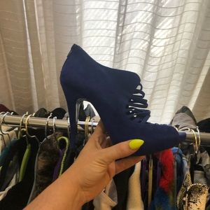 Aldo blue heels